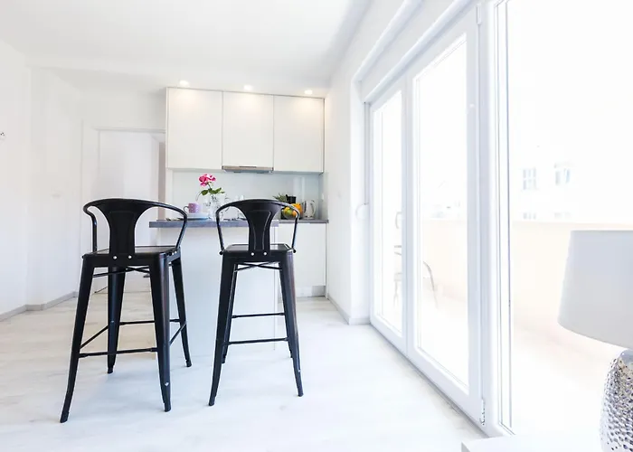 2Sis 2 Apartments