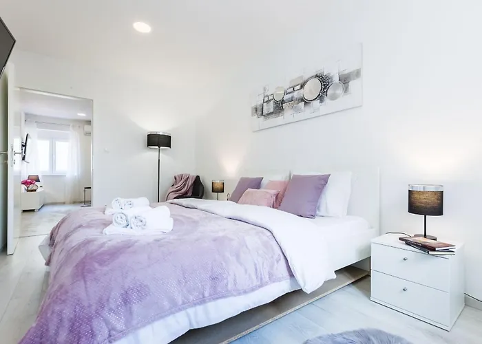 2Sis 2 Apartments