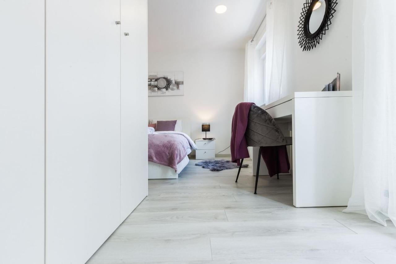 2sis 2 Appartement Zadar